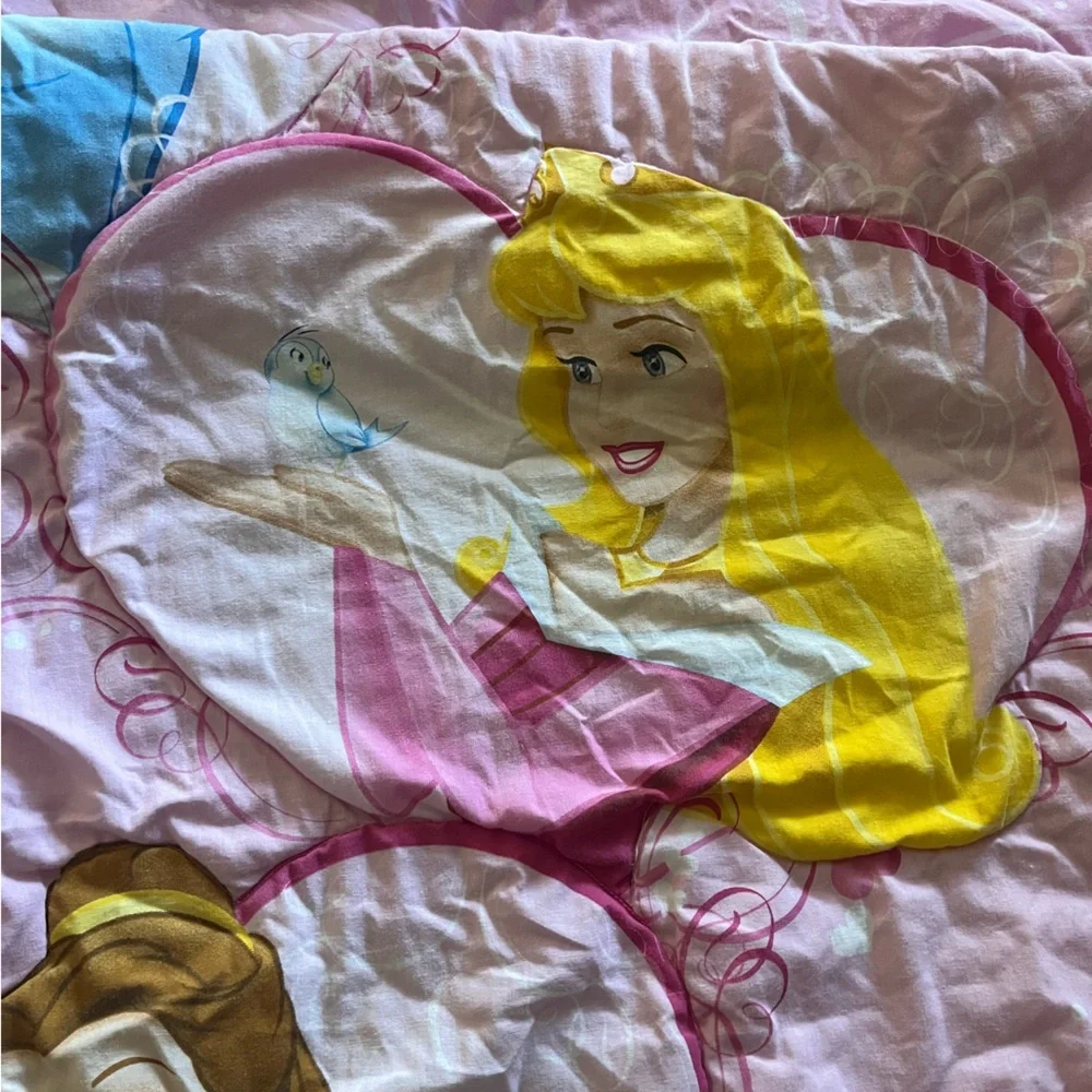 Vintage Disney • Princesses Toddler Bed Comforter‎